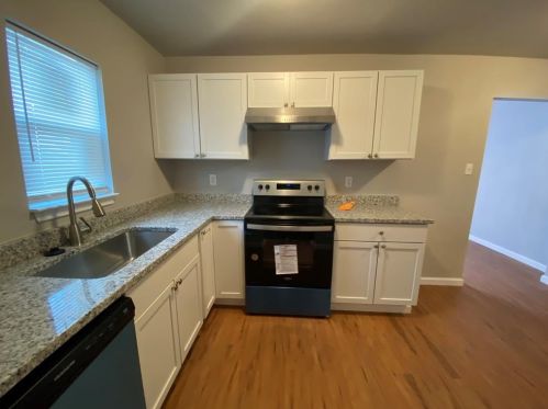1212 Magnolia Ave, Fort Worth TX  76104-5345 exterior
