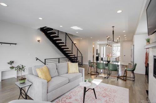 2755 Acoma St, Englewood CO  80110-1503 exterior