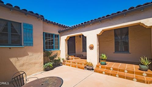 1441 Ardmore Ave, Glendale CA  91202-1515 exterior