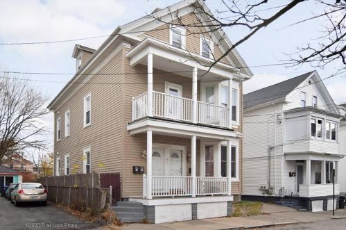 25 Violet St, Providence, RI 02908-4825