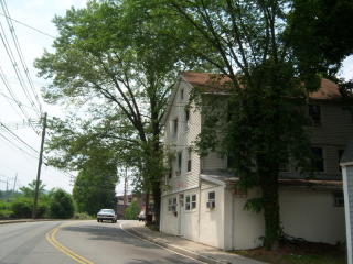 84 Main Rd, Montville Township, NJ 07045-9572