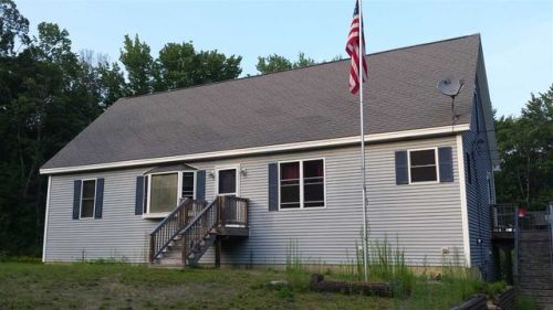 74 Snow Pond Rd, Concord, NH 03301-6910