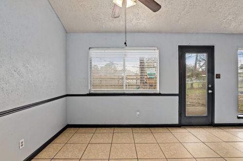 1611 Cantrell, Conroe TX  77301-4008 exterior