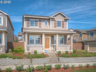 29217 Costa Cir, Wilsonville OR  97070-3068 exterior