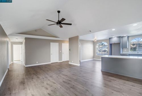 1276 Wawona St, Manteca, CA 95337-6711