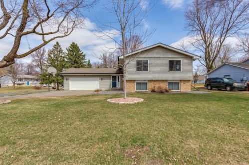 21512 Maple Ave, Otsego, MN 55374-9580
