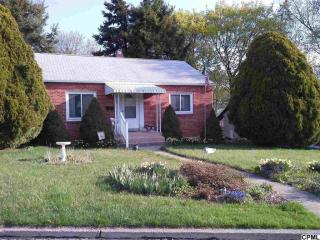6350 Somerset St, Harrisburg, PA 17111-4373
