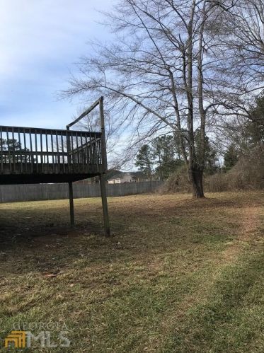 30 Holder St, Temple, GA 30179-3847