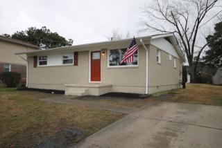 905 Darren Dr, Portsmouth, VA 23701-3939