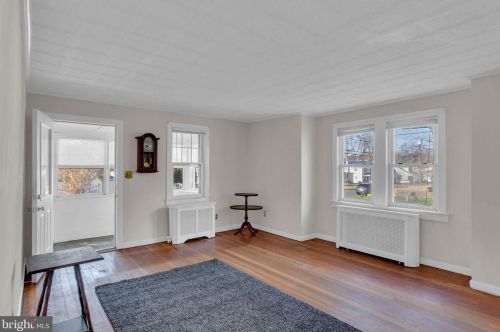 180 Phillips Ave, Trenton NJ  08610-2620 exterior