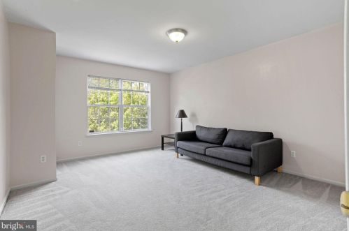 23 Grant Way, Princeton NJ  08540-1667 exterior