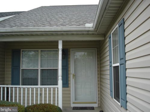 44 Hagarman Dr, York, PA 17408-4547