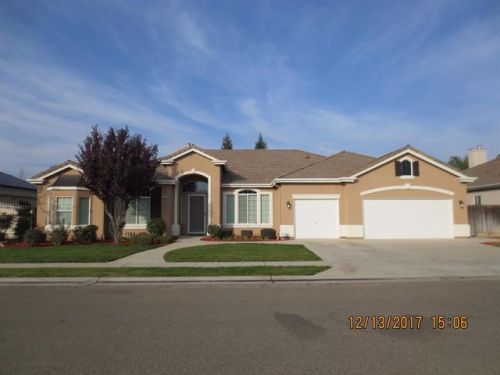 475 Heritage Ave, Clovis, CA 93619-7638