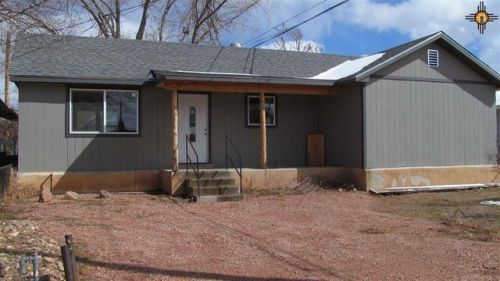 507 Seventh St, Gallup, NM 87301-6561