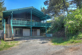 185 55th St, Newport, OR 97365-1247