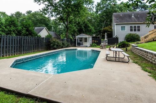 130 Chipley Creek Dr, Villa Rica, GA 30180-4060