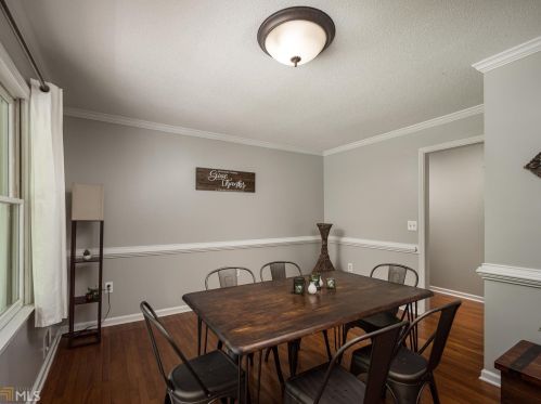 70 Giles Dr, Mcdonough, GA 30252-6209
