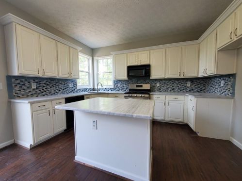 400 Park Creek Trce, Holly Springs, GA 30188-2187