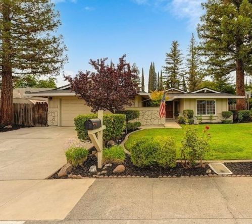 8184 Holly Oak St, Citrus Heights, CA 95610-0631