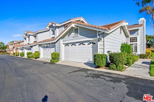 2235 Lace Leaf Ln, Tustin, CA 92782-8366