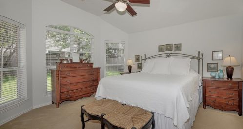 18 Westward Ridge Pl, Conroe TX  77384-5023 exterior