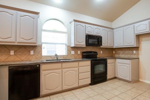 3416 Hornbeam St, Argyle TX  76226-2480 exterior