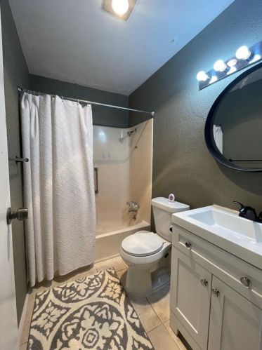 2067 Clubview Dr, Carrollton TX 75006-1746 exterior