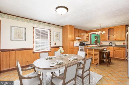 266 Belle Plains Rd, Fredericksburg, VA 22405-3468
