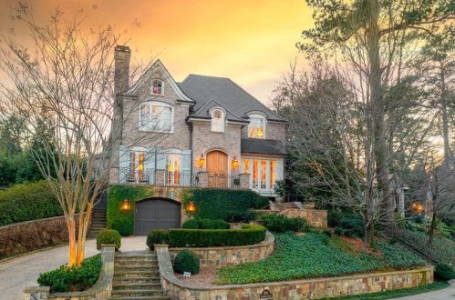 395 Beverly Rd, Atlanta GA  30309-2728 exterior