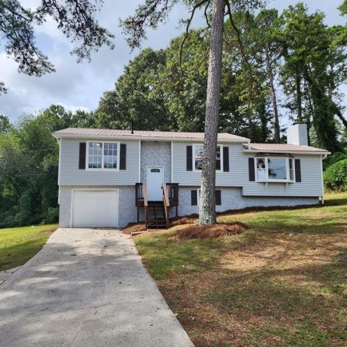 2 Edgefield Dr, Silver Creek, GA 30173-2456