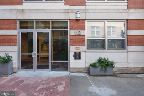 113 Bread St, Philadelphia PA 19106-4610 exterior