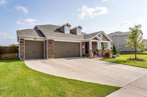 500 Cold Mountain Trl, Fort Worth, TX 76131