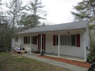 28 Spring Grove Rd, Glocester, RI 02814-4428