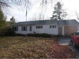 568 Upland St, Manchester, NH 03102-2859