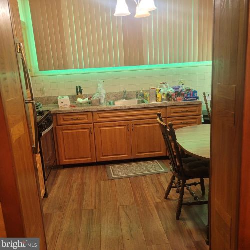 2329 11 St, Philadelphia PA 19133-1005 exterior