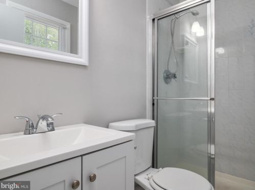 806 Downs Dr, Silver Spring MD 20904-2025 exterior