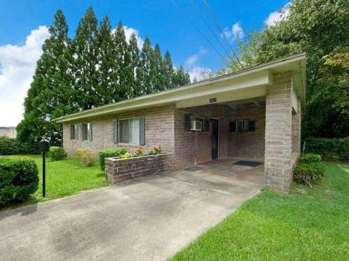 1411 Hudgins Dr, Gainesville, GA 30504-4713