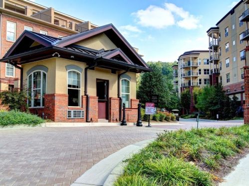 710 Creekgarden Ct, Atlanta GA  30339-2994 exterior