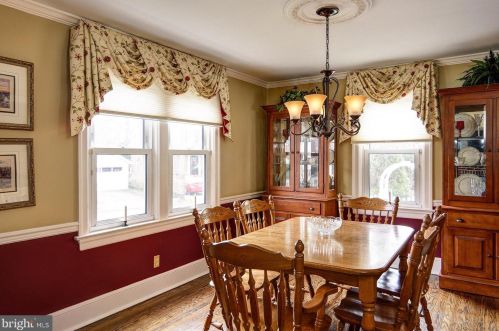 287 Wayne Ave, Tavistock NJ 08033-1008 exterior