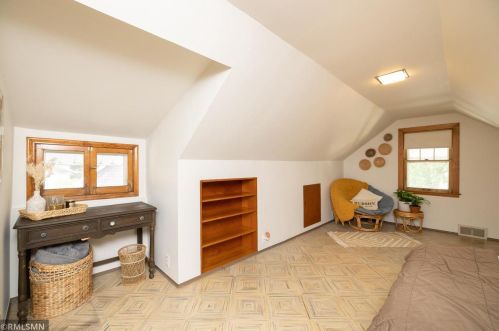 1391 Alaska Ave, Saint Paul MN  55116-2339 exterior