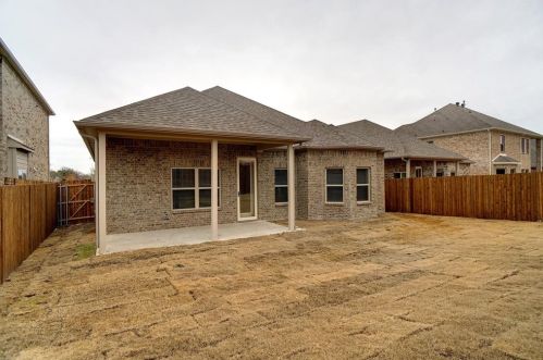 6725 Cambridge Dr, Fort Worth TX  76180 exterior
