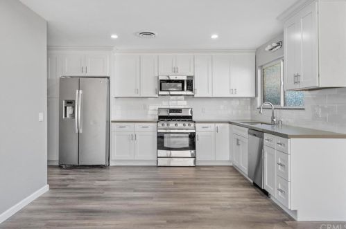 45216 Lorimer Ave, Lancaster CA 93534-1318 exterior