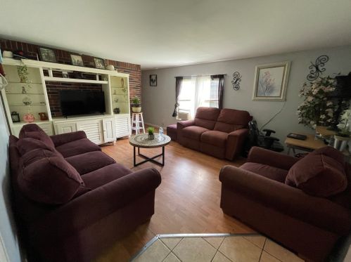65 Candlegate Cir, Matteson IL  60443-2106 exterior