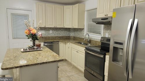 12304 Blakely Ct, Silver Spring MD 20904-1812 exterior