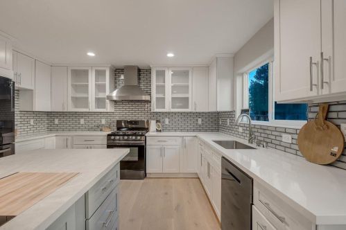 1709 Golden Hills Dr, Milpitas CA 95035-5002 exterior