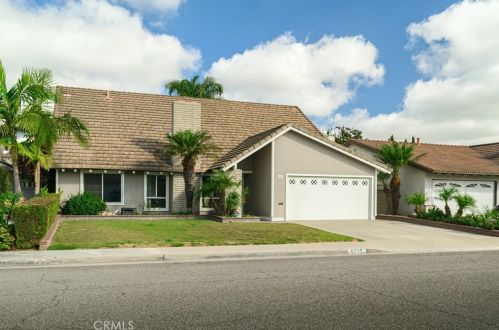 8705 Hudson River Cir, Santa Ana, CA 92708-5503