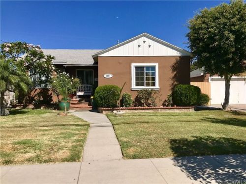 8441 Alameda St, Downey, CA 90242-3631