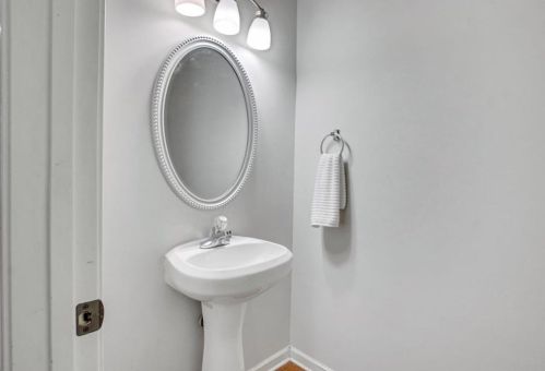 179 Bowen Cir, Atlanta GA  30315-2602 exterior