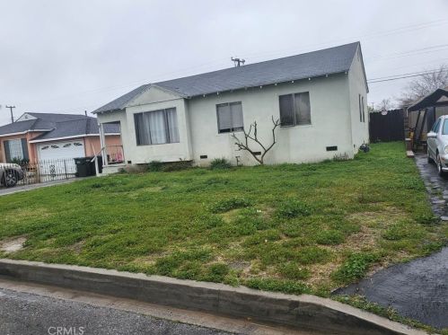 9732 Woodford St, Pico Rivera, CA 90660-1447