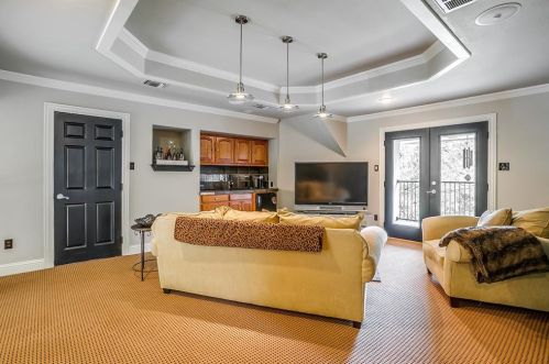 5968 Riverbend Pl, Fort Worth TX  76112-1064 exterior